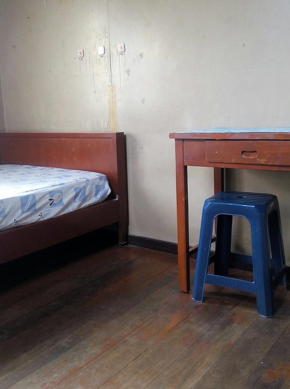 Anurak Guesthouse Bangkok Dış mekan fotoğraf