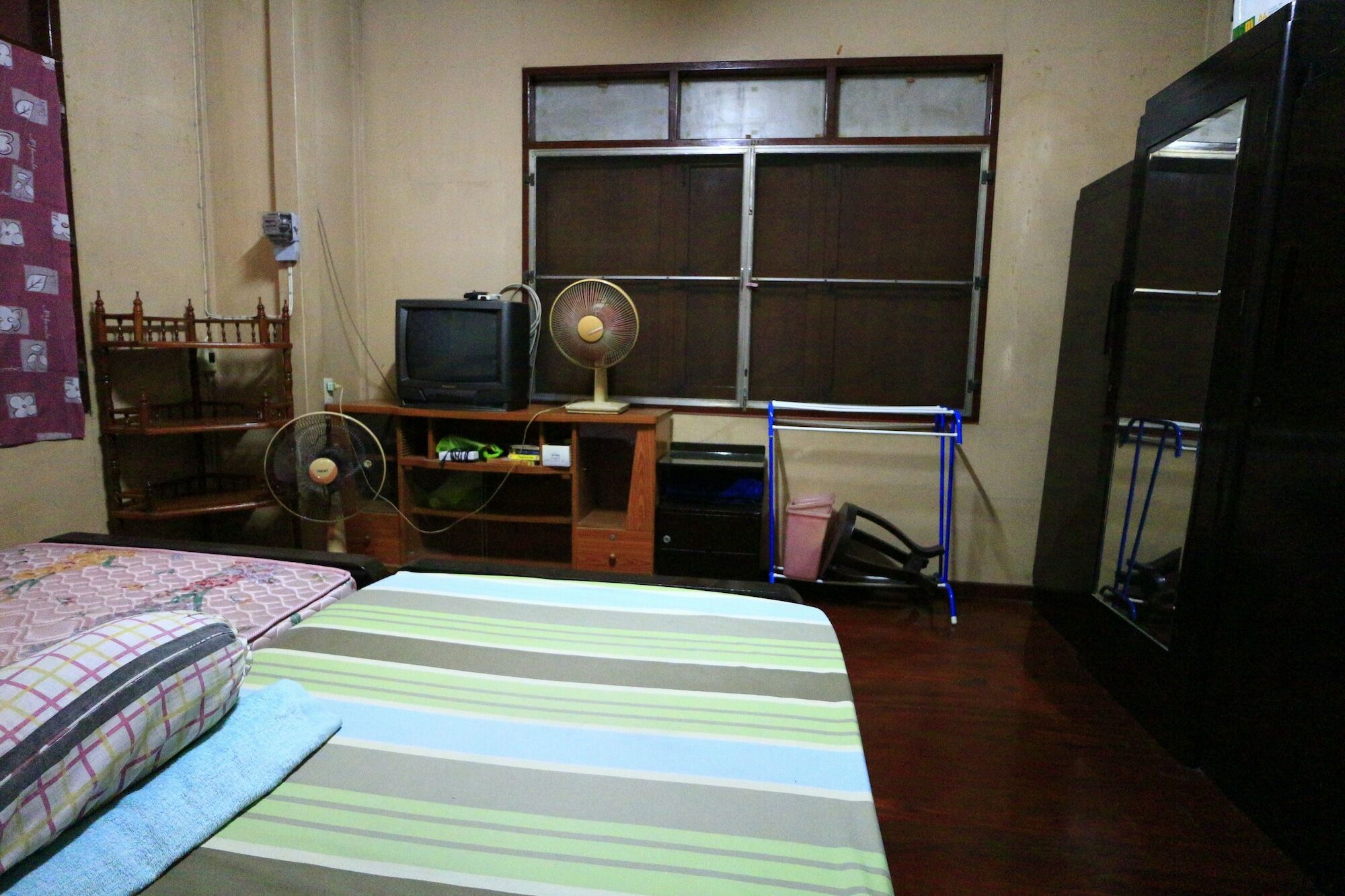 Anurak Guesthouse Bangkok Dış mekan fotoğraf